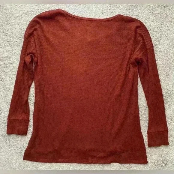 American Eagle Plush Lightweight Sweater - Picture 4 of 5